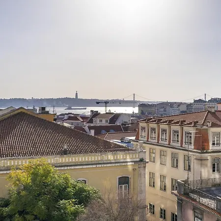 Lejlighed Whome Historic Centre Modern Masterpiece W River Views *