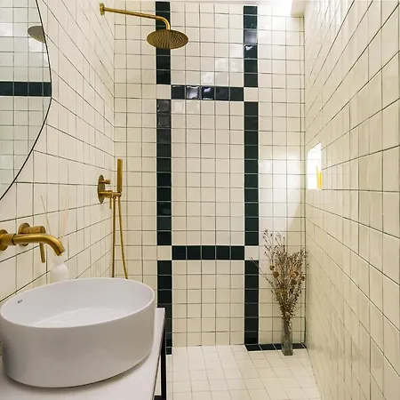 Whome Historic Centre Modern Masterpiece W River Views Lisbon