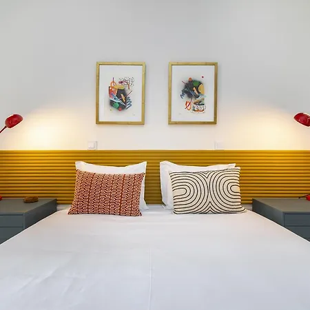 Apartment Whome Historic Centre Modern Masterpiece W River Views *