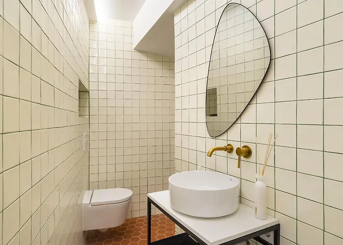 Whome Historic Centre Modern Masterpiece W River Views *